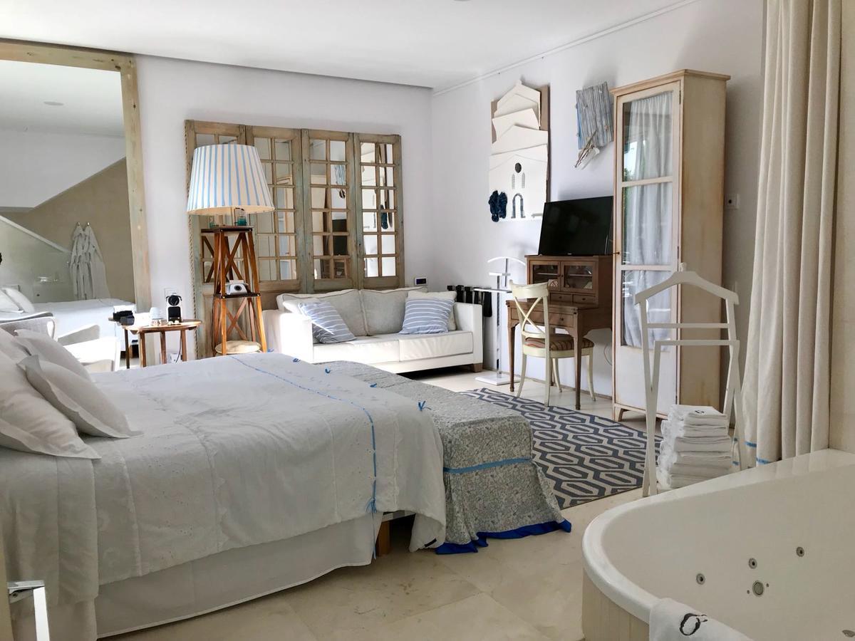 Boutique Calma Blanca Hotel